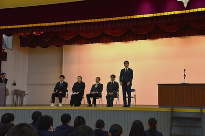 着任式R7.JPG